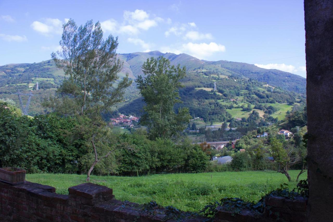 Hotel Dona Gaudiosa Pola de Lena Esterno foto